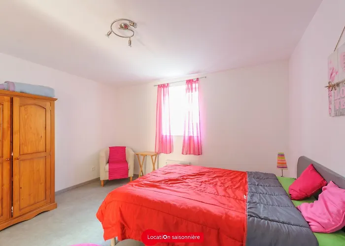 T2 A 50m De La Avec Cour, Wifi Et Equipements Bebe - 4 Pers, - Fr-1-258-194 *