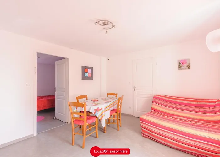 アパート T2 A 50m De La Avec Cour, Wifi Et Equipements Bebe - 4 Pers, - Fr-1-258-194 シャトライヨン・プラージュ