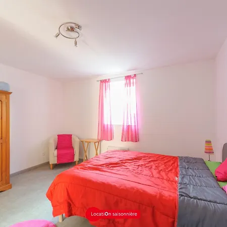 T2 A 50m De La Avec Cour, Wifi Et Equipements Bebe - 4 Pers, - Fr-1-535-17 *